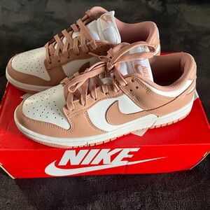 Nike Dunk Rose Whisper
